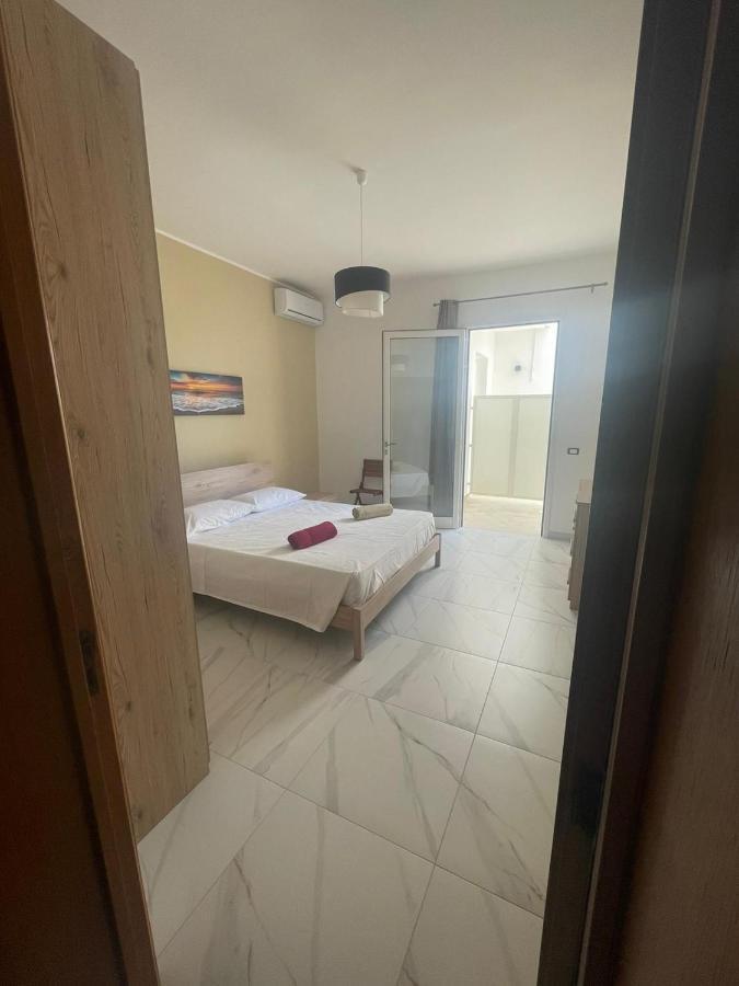 Camere Lorenzo Porto Cesareo Exteriér fotografie